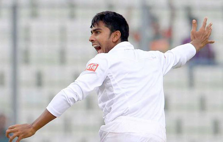 মেহেদী হাসান মিরাজের বলেই দিনের শুভসূচনা হলো বাংলাদেশের। মঈনের পর তার বলে ফিরেছেন আরো দুজন জনি বেয়ারস্টো ও জাফর আনসারি।