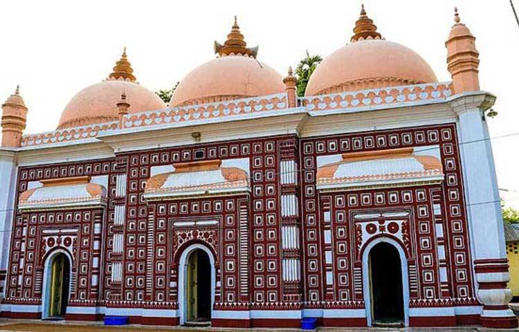 মির্জাপুর শাহী মসজিদ। পঞ্চগড় জেলার আটোয়ারী উপজেলার মির্জাপুর ইউনিয়নের মির্জাপুর নামক গ্রামে মসজিদটি অবস্থিত।