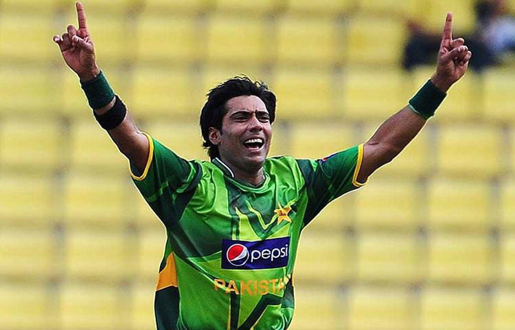 মোহাম্মদ সামি একজন পাকিস্তানি ডানহাতি দ্রুততম বোলার। তিনি ২০০৩ সালে জিম্বাবুয়ের বিপক্ষে ঘণ্টায় ১৫৬.৪ কিলোমিটার বেগে বল করেন।