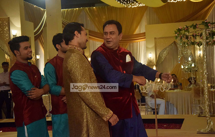 প্রসঙ্গত, গেল বছরের শেষদিকে অভিনেতা জাহিদ হাসান ভিশন ইলেক্ট্রনিক্সের ব্র্যান্ড অ্যাম্বাসেডর হিসেবে চুক্তিবদ্ধ হন। ছবি : মাহবুব আলম