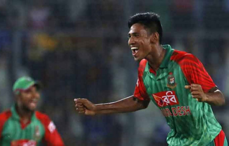 ইনডোরের নেটে এখন পর্যন্ত এক দিন বিরতি দিয়ে দিয়ে বোলিং করেছেন মোস্তাফিজ।