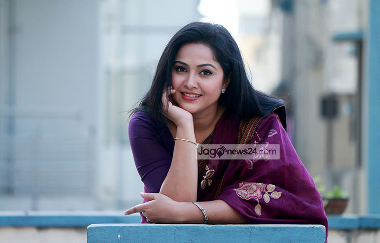 বর্তমানে নাদিয়া নাটকও টেলিছবির কাজ নিয়ে তুমুল ব্যস্ত রয়েছেন। ছবি : মাহবুব আলম