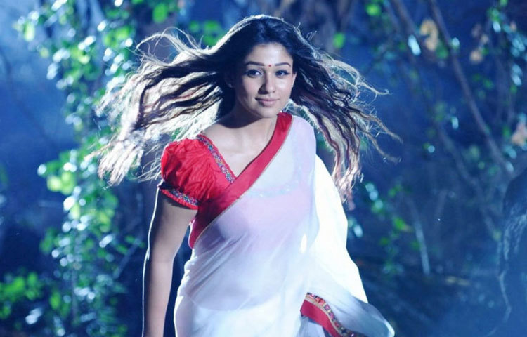 জন্ম ক্রিশ্চান পরিবারে হলেও, ২০১১ সালে চেন্নাইয়ের আর্য সমাজ মন্দিরে ধর্মান্তরিত করেন নয়নতারা।