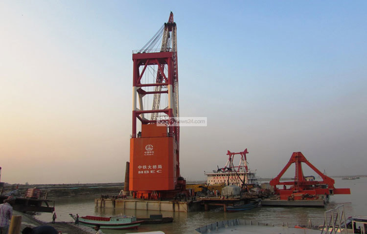 পদ্মার বিশাল কর্মযজ্ঞ দেশের দক্ষিণ পশ্চিমাঞ্চলের ২১ জেলার কয়েক কোটি মানুষের স্বপ্ন পূরণের। ছবি : মো. ছগির হোসেন