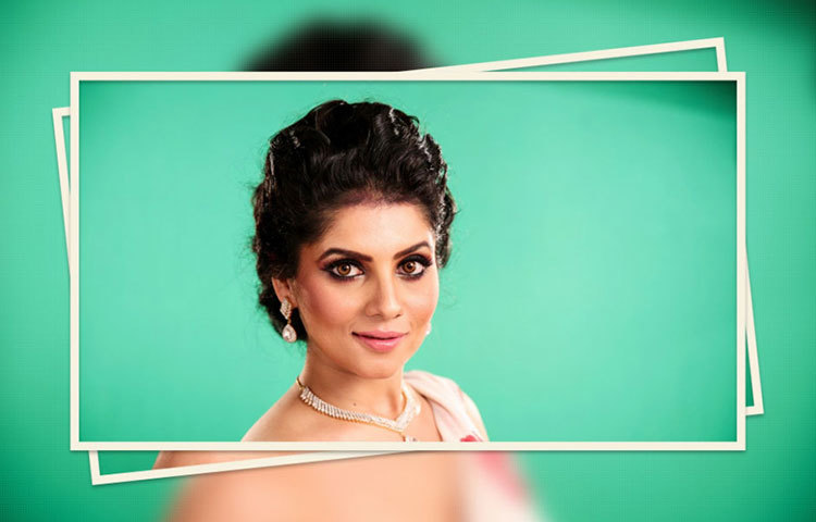 পায়েল যাদবপুর বিশ্ববিদ্যালয় থেকে ২০০৪ সালে ইতিহাসে উচ্চতর ডিগ্রি লাভ করেন।