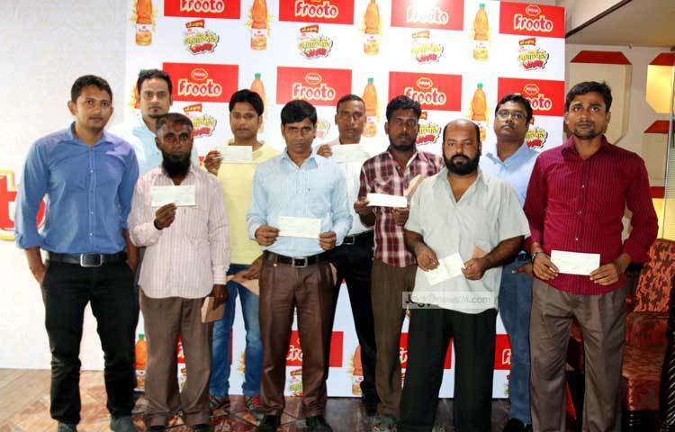 এবারের সাত বিজয়ী হলেন নারায়ণগঞ্জ সোনারগাঁয়ের শামসুল আলম, নরসিংদীর রণজিৎ মণ্ডল, ঢাকার মোহাম্মদ অনিক ইসলাম ও জামাল হোসেন, রাজশাহীর আব্দুল আওয়াল, মাগুরার সাইমুন কবির পলাশ এবং টেকনাফের আনোয়ার। ছবি : মাহবুব আলম