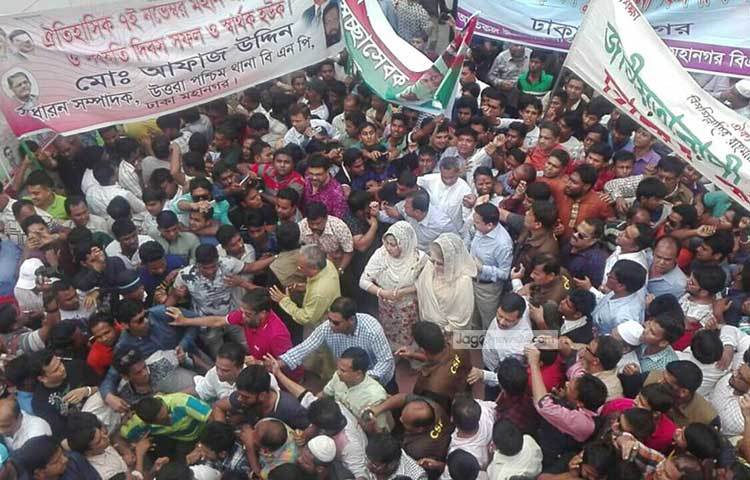 বিএনপি তাদের ঐতিহাসিক ৭ নভেম্বর পালন উপলক্ষে নানা ধরনের কর্মসূচি পালন করছে। ছবি : বিপ্লব দিক্ষিৎ