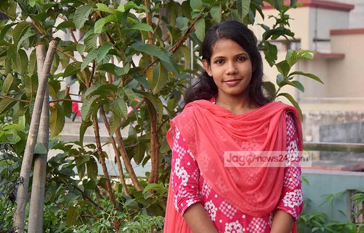 রেশমা বেগম সাভারের রানা প্লাজার ধ্বংসলীলার জীবন্ত সাক্ষী। ছবি : মাহবুব আলম