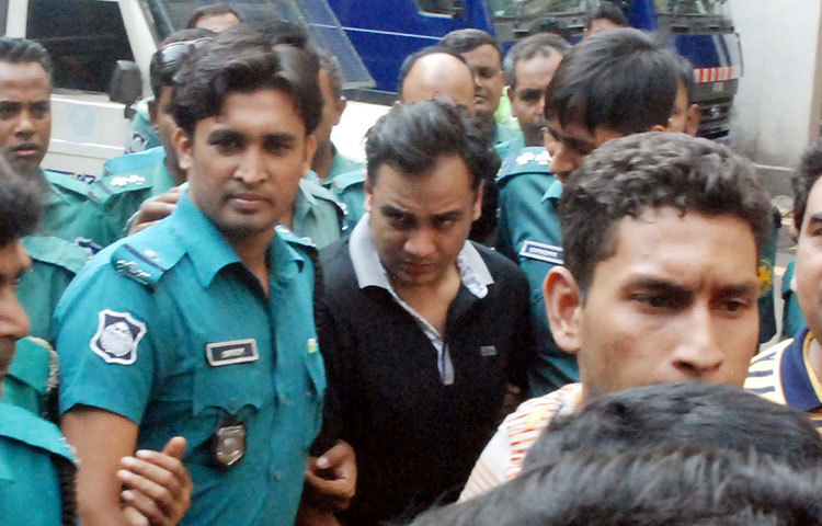 সাফাত (২৬) আপন জুয়েলার্সের মালিক দিলদার আহমেদের ছেলে এবং সাদমান (২৪) পিকাসো রেস্তোরাঁর অন্যতম মালিক ও রেগনাম গ্রুপের পরিচালক মোহাম্মদ হোসেন জনির ছেলে। ছবি : বিপ্লব দিক্ষিৎ