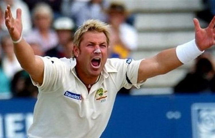 শেন ওয়ার্ন : তিনি বলেছিলেন, &lsquo;আন্তর্জাতিক স্তরে লারা এবং শচিনই ছিল আমার প্রবলতম প্রতিদ্বন্ধী। ওই দু&rsquo;জনকে বল করতেই সবচেয়ে সমস্যা হত।&rsquo;