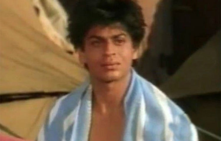 তিনি শুরুটা করেছিলেন ১৯৮৯ সালে। তখনও হয়তো তিনি ভাবেননি যে, &lsquo;সার্কাস&rsquo; ছবিটি জমে উঠবে।