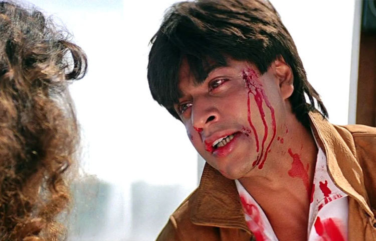 &nbsp;নির্মাতা কিরণ-এর হাত ধরেই খানের ভাগ্যের চাকা ঘুরতে থাকে।