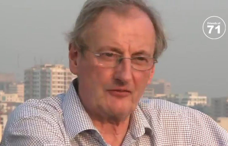 ইংরেজ সাংবাদিক সাইমন ড্রিং ১৯৭১ সালে সংগঠিত মুক্তিযুদ্ধের সময় জীবন বাজি রেখে বাংলাদেশের মুক্তিযুদ্ধের নৃশংসতার ছবি ও খবর বিদেশি গণমাধ্যমের সহায়তায় বিশ্ববাসীর কাছে তুলে ধরেন।