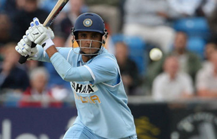 সৌরভ গাঙ্গুলি বি কম পাস করেছেন সেন্ট জেভিয়ার্স কলেজ থেকে।