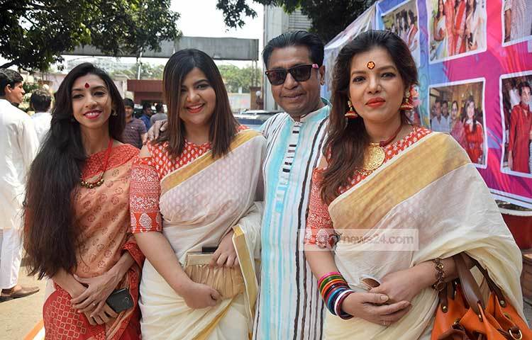 টেলিহোম প্রযোজনা প্রতিষ্ঠানটির আমন্ত্রণে উপস্থিত হন টেলিভিশনের তারকারা। পাশাপাশি থাকেন অন্যান্য অঙ্গনের তারকারাও। ছবি : মাহবুব আলম