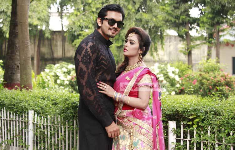 দর্শকপ্রিয় অভিনেতা আরিফিন শুভ ও নতুন প্রজন্মের অভিনেত্রী তানহা তাসনিয়া জুটিবদ্ধ হয়ে ভালো থেকো শীর্ষক একটি ছবিতে অভিনয় করছেন। ছবি : মনজুরুল আলম