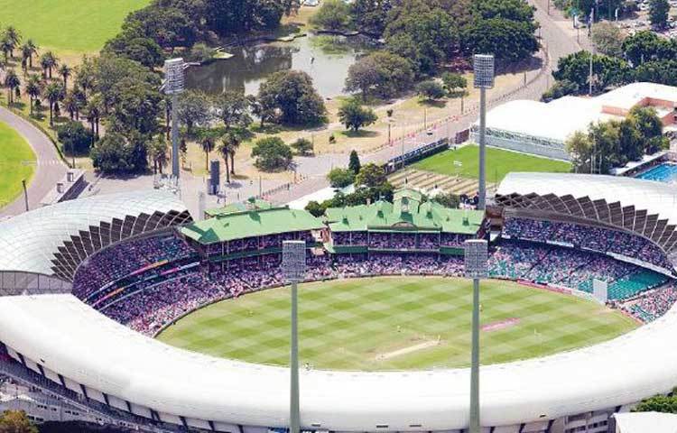 সিডনি ক্রিকেট গ্রাউন্ড : সিডনি ক্রিকেট গ্রাউন্ড অস্ট্রেলিয়ায় অবস্থিত। এই স্টেডিয়াম ক্রিকেট এবং ফুটবল খেলার জন্য বিখ্যাত। এখানে ফুটবল এবং ক্রিকেট উভয় খেলাই অনুষ্ঠিত হয়।