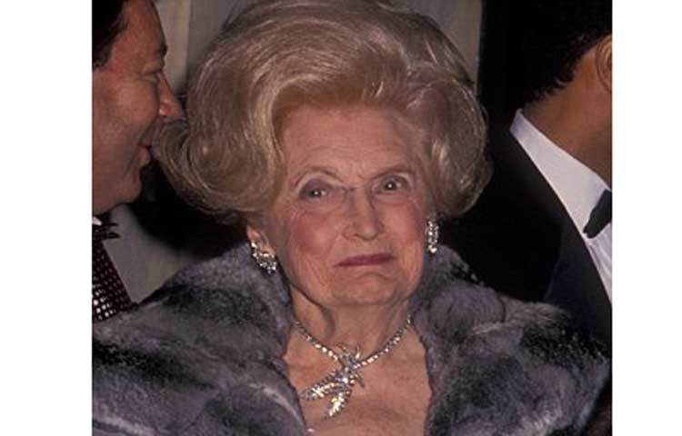 ট্রাম্পের মা মেরি আন্নে নি মাকলেওদ ২০০০ সালে ৮৮ বছর বয়সে মৃত্যুবরণ করেন।