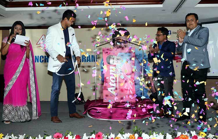 আগামী দুই বছর &lsquo;এটম গাম&rsquo;এর বিভিন্ন প্রমোশনাল কাজে অংশগ্রহণ করবেন তাসকিন। ছবি : বিপ্লব দিক্ষিৎ