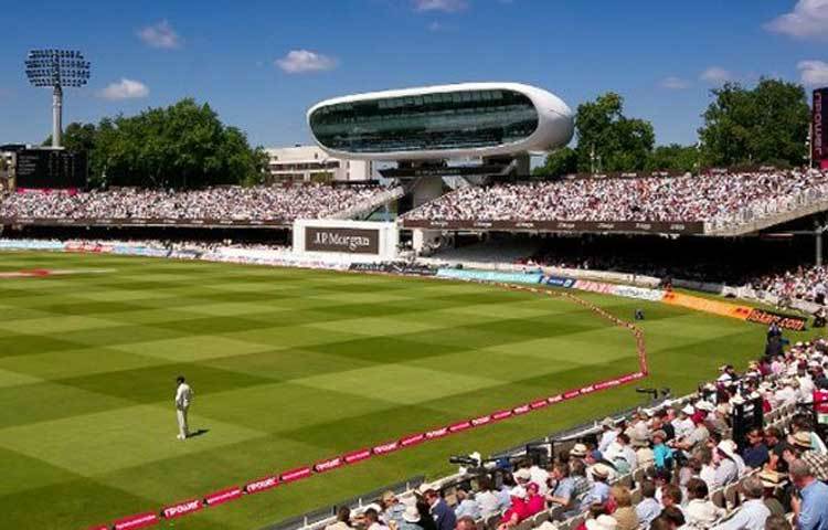 লর্ড ক্রিকেট গ্রাউন্ড : ইংল্যান্ডের লর্ডস ক্রিকেট গ্রাউন্ড বিশ্বের অন্যতম সেরা ক্রিকেট স্টেডিয়াম। এই স্টেডিয়ামকে &lsquo;হোম অব ক্রিকেট&rsquo; বলা হয়। স্টেডিয়ামটি বহু ইতিহাসের সাক্ষী।