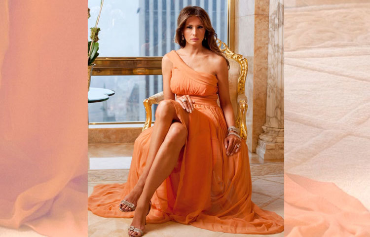 অনেক কাঠখড় পুড়িয়ে মার্কিন যুক্তরাষ্ট্রে প্রবেশ করেছিলেন মেলানিয়া। ২০০১ সালে দেশের গ্রিন কার্ড পেলেও, সিটিজেনশিপ পান আরও পাঁচ বছর পরে।