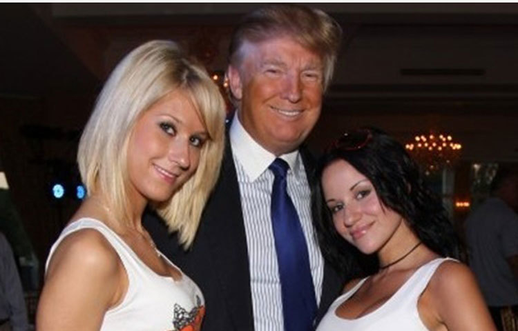 নৈতিকতার অধপতন। একজন প্রেসিডেন্ট প্রার্থীর সর্বোচ্চ নৈতিকতা থাকার কথা থাকলেও নারী কেলেঙ্কারিতে জড়িয়ে সেই নৈতিকাকে প্রশ্নবিদ্ধ করেছেন ট্রাম্প।