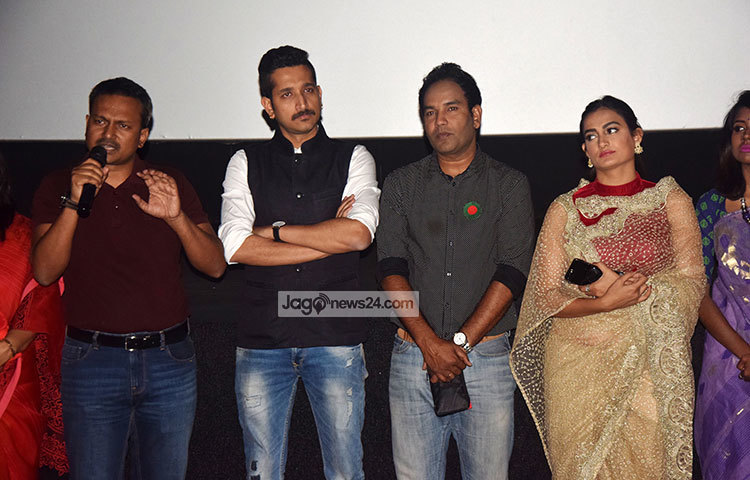 ৩ মার্চ ঢাকাসহ দেশের ১৫টি প্রেক্ষাগৃহে মুক্তি পাচ্ছে &lsquo;ভুবন মাঝি&rsquo;। ছবি : মাহবুব আলম