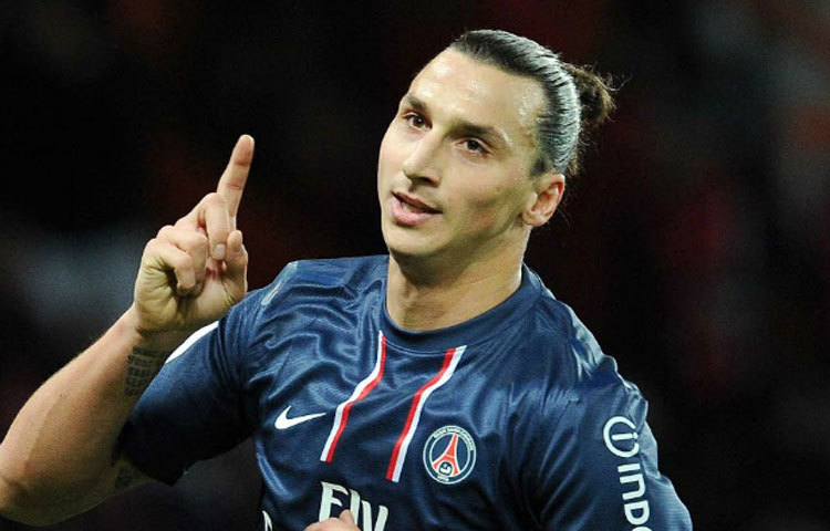 জ্লাতান ইব্রাহিমোভিচ তার ক্লাব থেকে বেতন-বোনাস পান ৩০ মিলিয়ন ডলার। অন্যদিকে বিভিন্ন বিজ্ঞাপন ও অনুষ্ঠান থেকে পান ৭ মিলিয়ন ডলার।