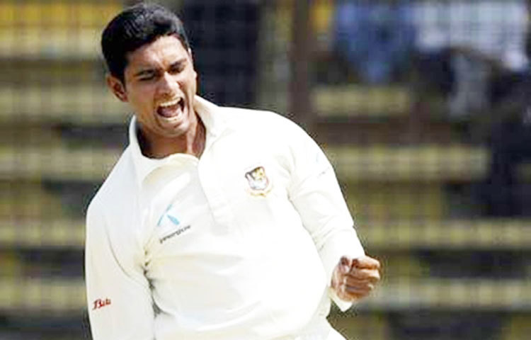 মাহমুদউল্লাহ রিয়াদ : সময়টা ২০০৯ এর ৯ই জুলাই। বাংলাদেশের ক্রিকেট ইতিহাসের একটি স্মরণীয় সফর, ওয়েস্ট ইন্ডিজ সফর, বিদেশে প্রথম টেস্ট জয়। মাহমুদউল্লাহ রিয়াদের অভিষেক হলো মূলত ব্যাটিং অলরাউন্ডার হিসেবে। ১ম ইনিংসে ৩টি উইকেট। পরের ইনিংসে ১৫ ওভারে ৪টি মেডেন দিয়ে ৫১ রানে তুলে নিলেন আরো ৫ উইকেট।