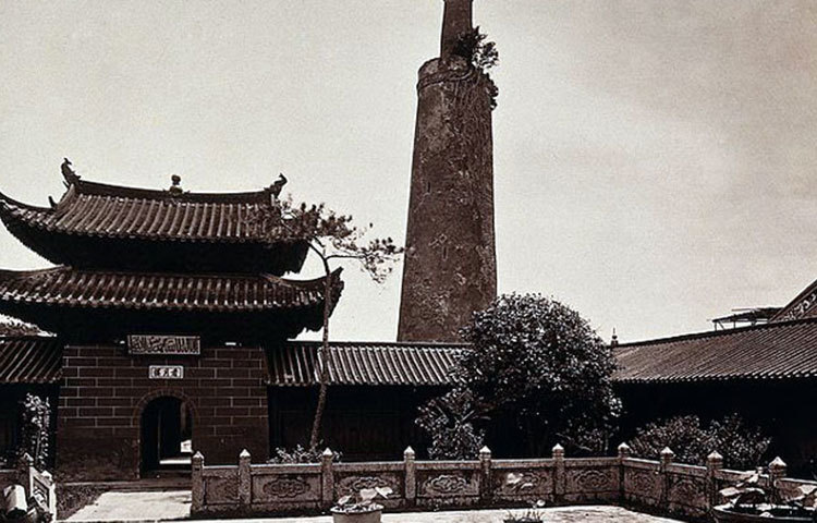 চীনের হুয়াইশেং মসজিদটি পৃথিবীর অতি প্রাচীন মসজিদগুলোর একটি।