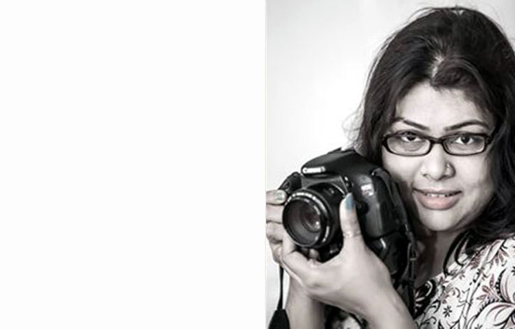 সাবরিনা পারভিন খান : তিনি নিজল ক্রিয়েটিভের এইচআর অ্যান্ড অ্যাডমিন। তিনি বলেন, &lsquo;আমার কাছে কেবল এক দিনই নারী দিবস নয়। প্রতিদিন সকালে ঘুম থেকে উঠে রাতে ঘুমাতে যাবার আগ পর্যন্ত তাকে অনেক চ্যালেঞ্জের মুখোমুখি হতে হয়।&rsquo;