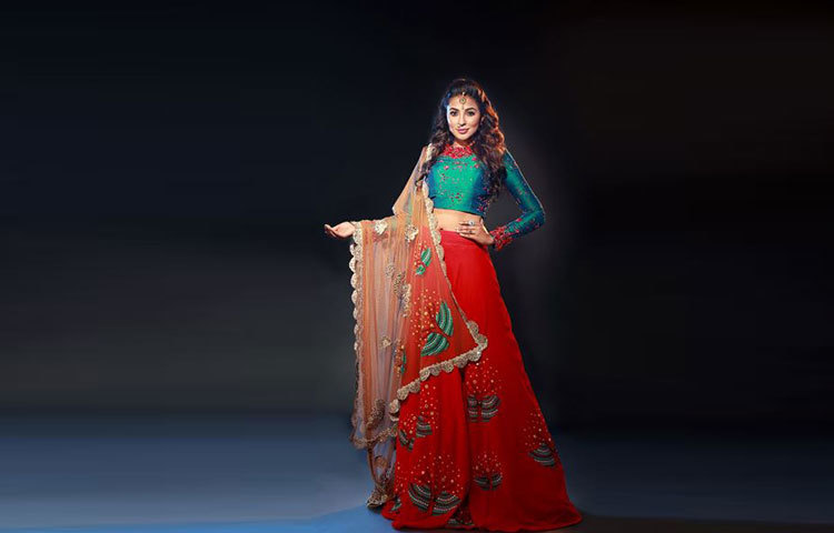 পার্বতী একটি জুয়েলারির বিজ্ঞাপনে মডেলিং করে তুমুল জনপ্রিয়তা লাভ করেছেন।