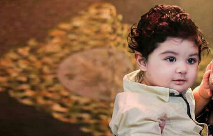 আব্রামের নামে এরই মধ্যে ফেসবুকে একাধিক আইডি ও ফ্যানপেজ খোলা হয়েছে। এখন সে তুমুল জনপ্রিয়।