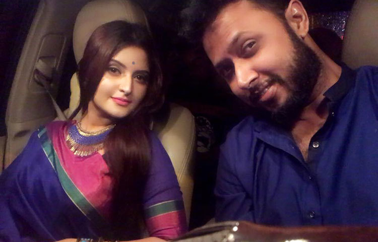 সম্প্রতি পরীমনি তার ভালোবাসার সম্পর্কের কথা জানানোর পর এবার সেই ভালোবাসার মানুষটির ছবি ফেসবুকে প্রকাশ করেছেন।