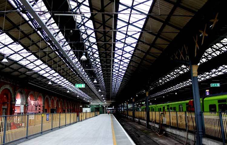 &lsquo;কোনোলি স্টেশন&rsquo;-গা ছমছম করা এই রেল স্টেশন আয়ারল্যান্ডের ডাবলিনে অবস্থিত।