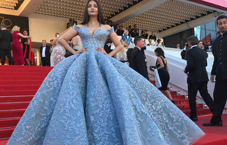 এবারসহ মোট ১৬বার কান চলচ্চিত্র উৎসবে যোগ দিয়েছেন ঐশ্বরিয়া।