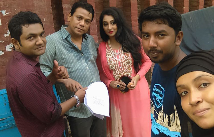 &lsquo;আই এম জয়নাল কাম ফ্রম ভূঁয়াপুর&rsquo; নামের এ নাটকটি ১৫ জুন আরটিভিতে রাত ৮টা ৩০ মিনিটে প্রচার হবে।