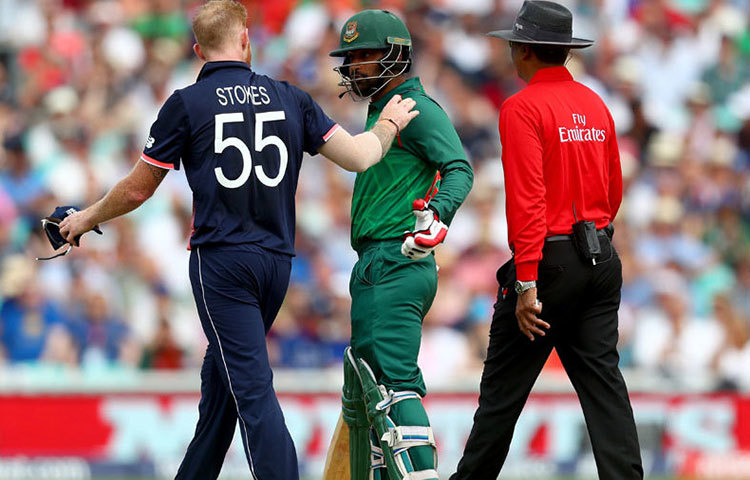 দেশের অগণন ক্রিকেট ভক্তদের আনন্দে ভাসিয়েছেন তামিম ইকবাল। তার ব্যাট ঝড়ো গাতিতে চলছে।