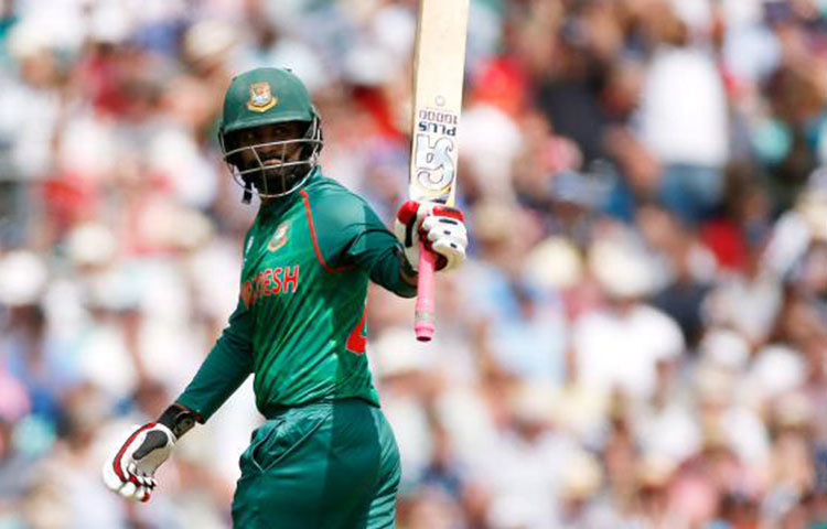 এর আগে দুর্দান্ত শুরুর পরও ইনিংস বড় না করে আউট হয়েছেন সৌম্য সরকার। ইনিংসের শুরুটা ধীর-লয়ে করেছিলেন তামিম ও সৌম্য।