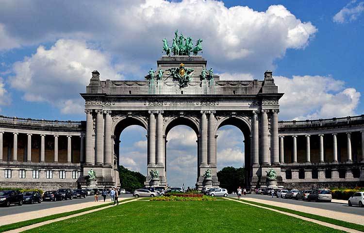 সিনকুনটেনেয়ারের স্থাপত্য,&nbsp; ব্রাসেলস, বেলজিয়াম : বিশ্ববিখ্যাত এই স্থাপত্যটি দেখলে মুহূর্তেই চোখ জুড়িয়ে যায়।