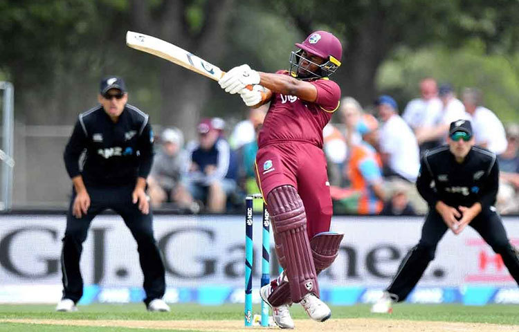 এভিন লুইস : লন্ডনে সেপ্টেম্বরের সেই ম্যাচে ইংল্যান্ডের বিরুদ্ধে ১৩০ বলে ১৭৬ রানের ইনিংস খেলেন লুইস। ডাকওয়ার্থ-লুইস নিয়মে অবশ্য ম্যাচ হারতে হয় ওয়েস্ট ইন্ডিজকে।