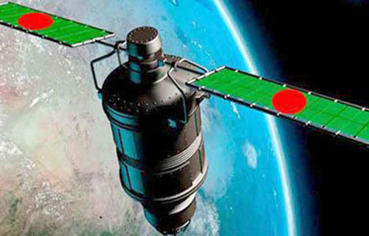 প্রথম স্যাটেলাইট : ২০১৭ সালের জুনে বাংলাদেশের প্রথম স্যাটলাইট উৎক্ষেপণ করা সম্ভব হবে বলে আশা করা হচ্ছিল। তবে নানা কারণে সম্ভব হয়নি।