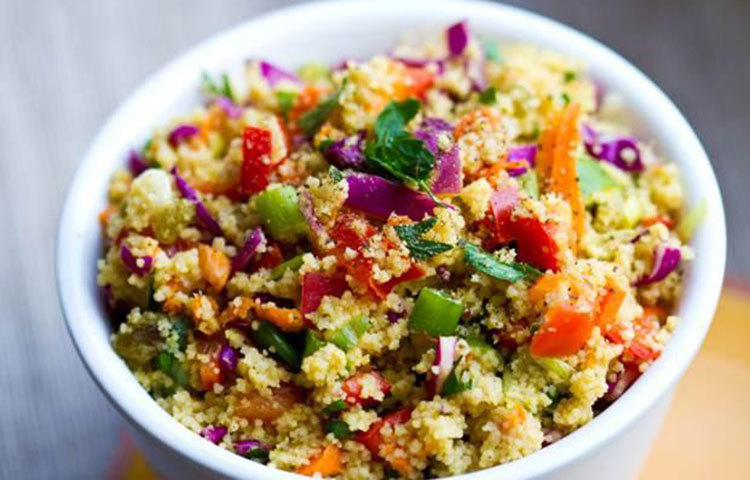 ওজন কমানোর জন্য প্রতিদিন ওটমিল খাওয়ারও অভ্যেস করতে পারেন।