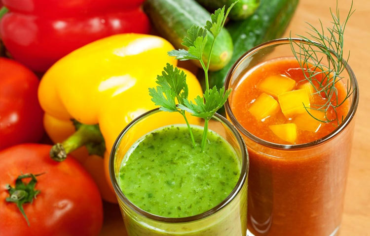 ভেজিটেবল জুস : ভেজিটেবল স্যুপের মতোই কাজ করে এই জুস। শীত-গ্রীষ্ম যে কোনো ঋতুতে খেতে পারেন এই জুস।