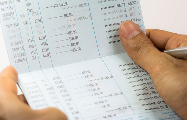 আপনার ব্যাংক অ্যাকাউন্ট বা অফিসের কোনো গুরুত্বপূর্ণ তথ্য ভুলেও ফেসবুকে পোস্ট করবেন না।