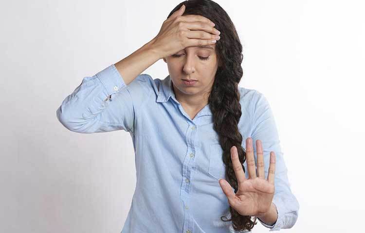 গরম পানিতে করলে রক্ত সঞ্চালন ভাল হয়। ফলে মাথার যন্ত্রণা কমে।