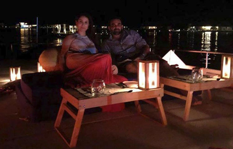 ইনস্টাগ্রামে নিজেদের হনিমুনের ছবি শেয়ার করেছেন বলি অভিনেত্রী সাগরিকা ঘাটগে।