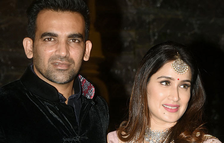 জাহির-সাগরিকার রিসেপশন পার্টিতে যেন গø্যামার উপচে পড়ছিল।