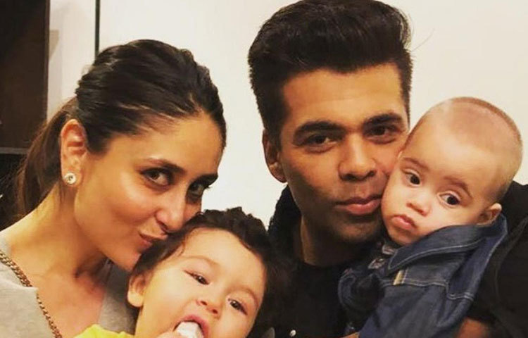 ছেলেদের সঙ্গে ছবি কারিনা-কার্ণের। কোলে তৈমুর ও যশ।