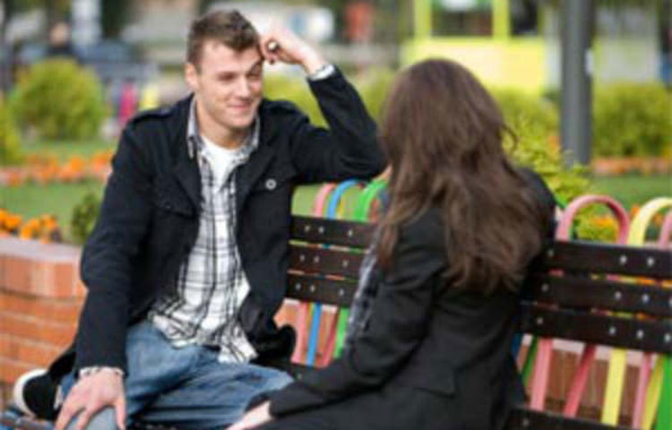 কন্যা : প্রাথমিকভাবে সম্পর্কে অবনতি কিংবা ছাড়াছাড়িও হতে পারে। জানুয়ারি-ফেব্রুয়ারিতে ইগোর সমস্যা দেখা দিতে পারে। তবে রাগকে নিয়ন্ত্রণ করতে হবে।